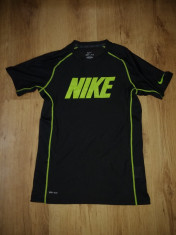 Tricou dama Nike marimea S foto