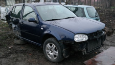 Dezmembrez / piese Vw Golf 4 1.4 benzina foto