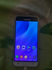 Samsung galaxy j3 2016 foto