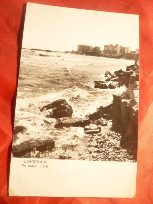 Ilustrata - Constanta- Pe malul marii ,circulat 1960