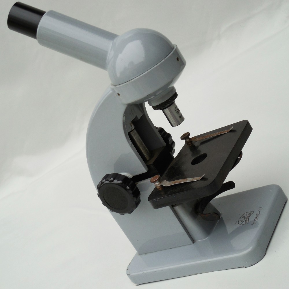 MICROSCOP DIDACTIC / SCOLAR DIN ALUMINIU EMAILAT - IOR BUCURESTI ...