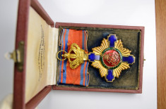 Ordinul / Decoratia Steaua Romaniei Comandor Civil, la cutie foto