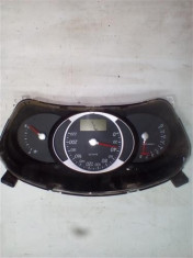 Ceasuri bord Hyundai Tucson An 2005-2010 cod 94018-2E725 foto