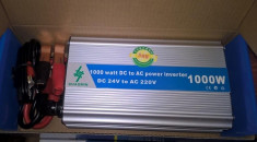 Invertor tensiune 24V/220V -1000W foto