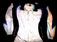 Bluza trening Nike alb cu bleumarin, material fas, lungime 75 cm, latime 60 cm foto