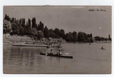 ARAD PE MURES CU BARCA CAIAC RPR foto