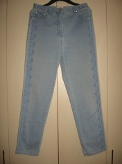 Blugi designer Laura Kent Mar M/ L