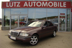 MERCEDES BENZ C180 foto