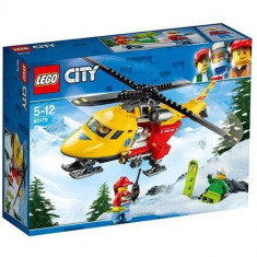 LEGO City Elicopterul Ambulanta 60179 foto