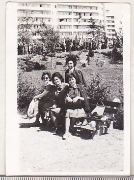 bnk foto - Ploiesti - Vedere spre blocurile de pe str Jianu 1967 foto