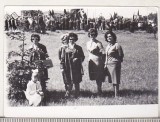 Bnk foto - Ploiesti - Defilarea de 1 Mai 1967 la podul Sud, Alb-Negru, Romania de la 1950, Cladiri