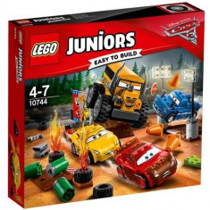 LEGO Juniors Cursa Nebuneasca de la Thunder Hollow 10744 foto