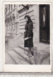 Bnk foto - Ploiesti - Iesirea din Palatul Culturii spre Bulevard - 1963, Alb-Negru, Romania de la 1950, Cladiri