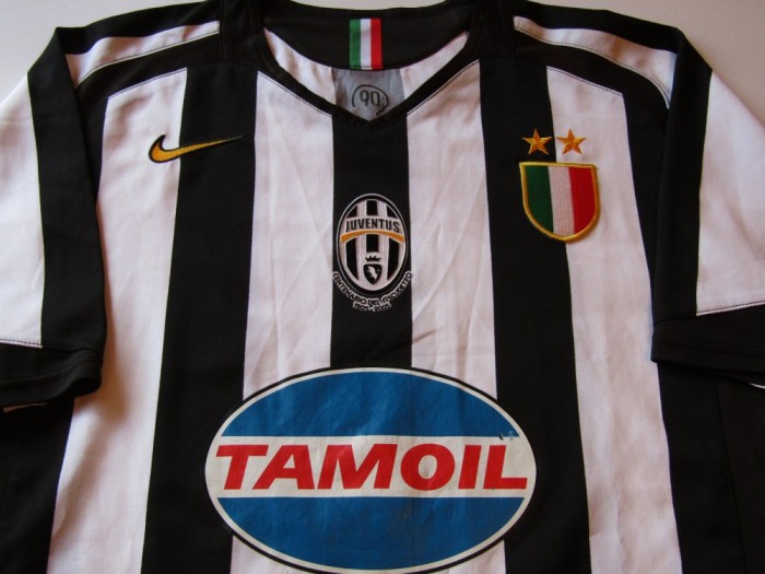TrIcou NIKE fotbal - JUVENTUS TORINO (aniversare 100 de ani) TrIcou NIKE fotbal - JUVENTUS TORINO (aniversare 100 de ani)
