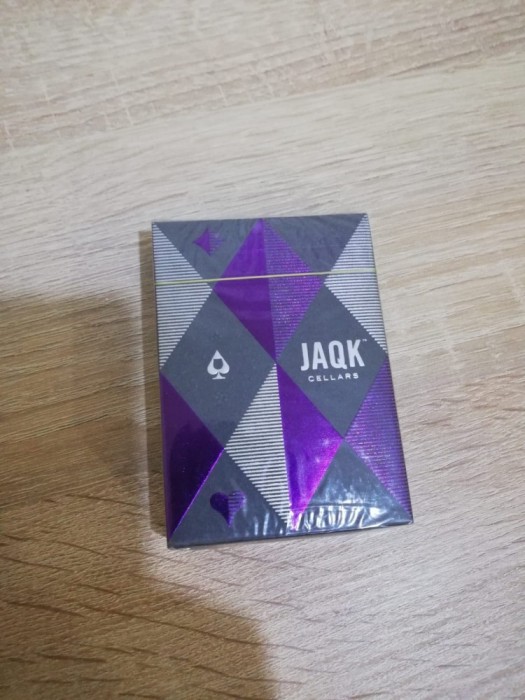 Carti de joc Jaqk Cellars Purple - Amethyst Theory11 limited edition foto mare Carti de joc Jaqk Cellars Purple - Amethyst Theory11 limited edition foto mare