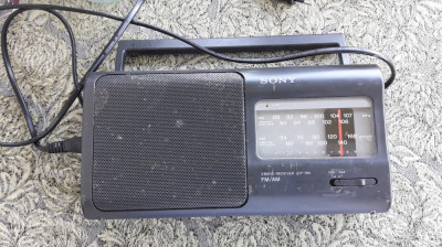 RADIO SONY ICF-780 ,FUNCTIONEAZA . foto