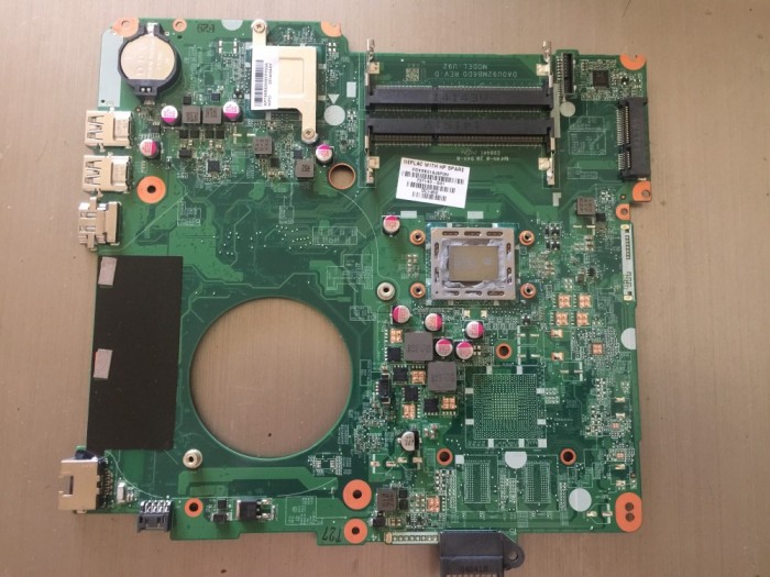 Placa de baza HP Pavilion 15 n Series - Quad core AMD A8-4555M - DA0U92MB6D0 Placa de baza HP Pavilion 15 n Series - Quad core AMD A8-4555M - DA0U92MB6D0