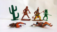 Lot mix figurine 5 indieni si un cactus, intre 5-7cm foto