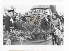 FOTOGRAFIE, REGELE MIHAI, MARESALUL ION ANTONESCU SI HORIA SIMA, BUCURESTI, 1941 foto