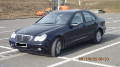 Mercedes Benz C - 180 foto