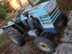 Tractor Romanesc U 445 - De Craiova - An de fabricatie 1991 foto