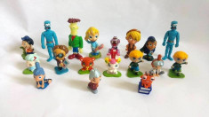 Lot 18 figurine surprise ou kinder, diverse serii foto