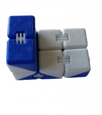 Cub Rubik Infinity antistres Albastru/Alb + Cadou Spinner cu luminite foto