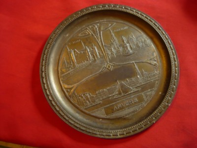 Farfurie ornamentala - Suvenir Anvers- Belgia ,D= 19,3 cm metal foto