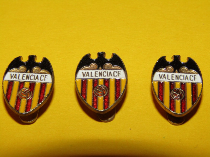 Insigna cu talpa (veche) fotbal - VALENCIA FC (Spania)