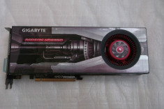 Placa video Gaming GIGABYTE Radeon HD6950 2GB GDDR5 256-bit Box foto