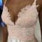Rochie de mireasa alb cu roz facuta de un designer/ cusuta manual/ crapatura pe picior/ marimea S/XS