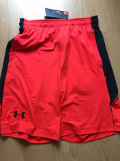 UNDER ARMOUR SHORT foto