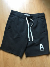 ABERCROMBIE &amp;amp; FITCH PANTALONI SCURTI SPORT foto