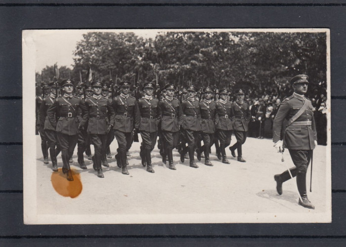 MILITARA SOLDATI IN ZI DE PARADA FOTO STTELA BUCURESTI