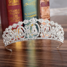 Diadema/tiara/coronita argintie foto