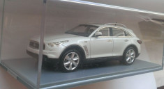 Macheta Infiniti FX50S alb - NEO 1/43 (Infinity) foto