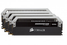 Memorie Corsair CMD32GX4M4A2400C14, Dominator Platinum 4x8GB DDR4 2400MHz CL14 foto