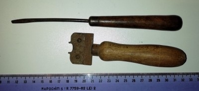 LOT SCULE VECHI foto