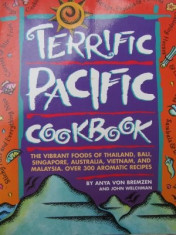 Terrific Pacific Cookbook(300 retete din Thailanda ,Bali ,Singapore ,... foto