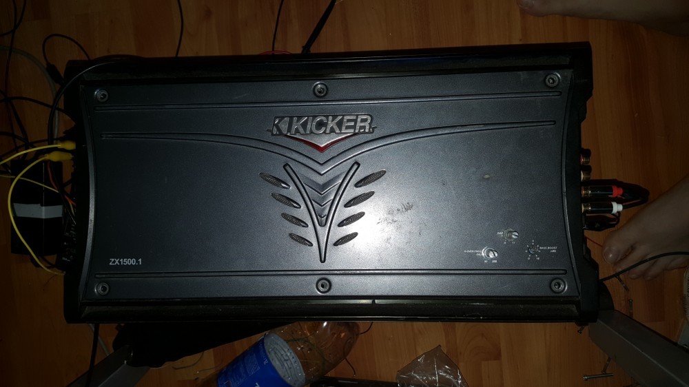 Amplificator Kicker ZX1500 arhiva Okazii.ro