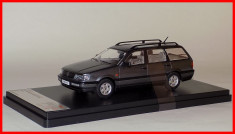 Macheta VOLKSWAGEN PASSAT Break - 1993 (scara 1/43) PREMIUM X foto