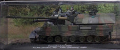 Macheta tanc Panzerhaubitze 2000 Kusel (Germany) - 2002 + revista scara 1:72 foto