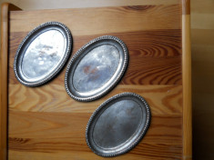 Set doua tavite ovale,metal,bordura margelata,16,5x11,5cm. foto