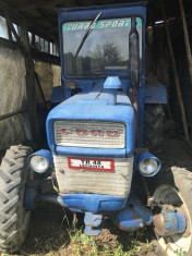 vand tractor Ford 3000dt foto
