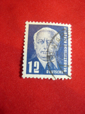 Timbru 12 pf stampilat 1950 DDR - Presedinte W.Pieck foto