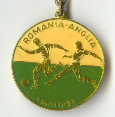 FOTBAL - ROMANIA ANGLIA 1985 - BRELOC de COLECTIE foto