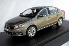 Schuco VW Passat ( B7 ) sedan 2011 1:43 foto