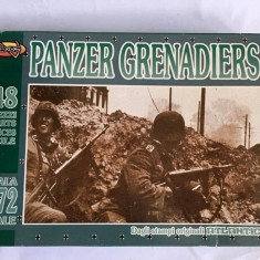 Set macheta soldati PANZER GRENADIERS, Scara 1:72 - 48 bucati- ATL 019, WW2
