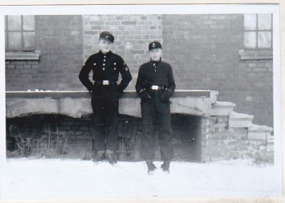 bnk foto - Germania - tineri in uniforma Hitlerjugend - 1940 foto
