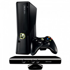 CONSOLA XBOX 360, 4GB + Kinect+ Controller Microsoft Xbox 360+CADOU 1 controller foto